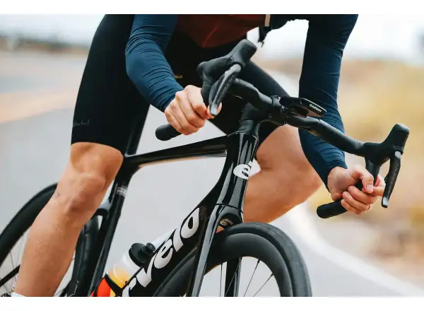 Cervélo Caledonia 5 Rival AXS Rennrad Five Black