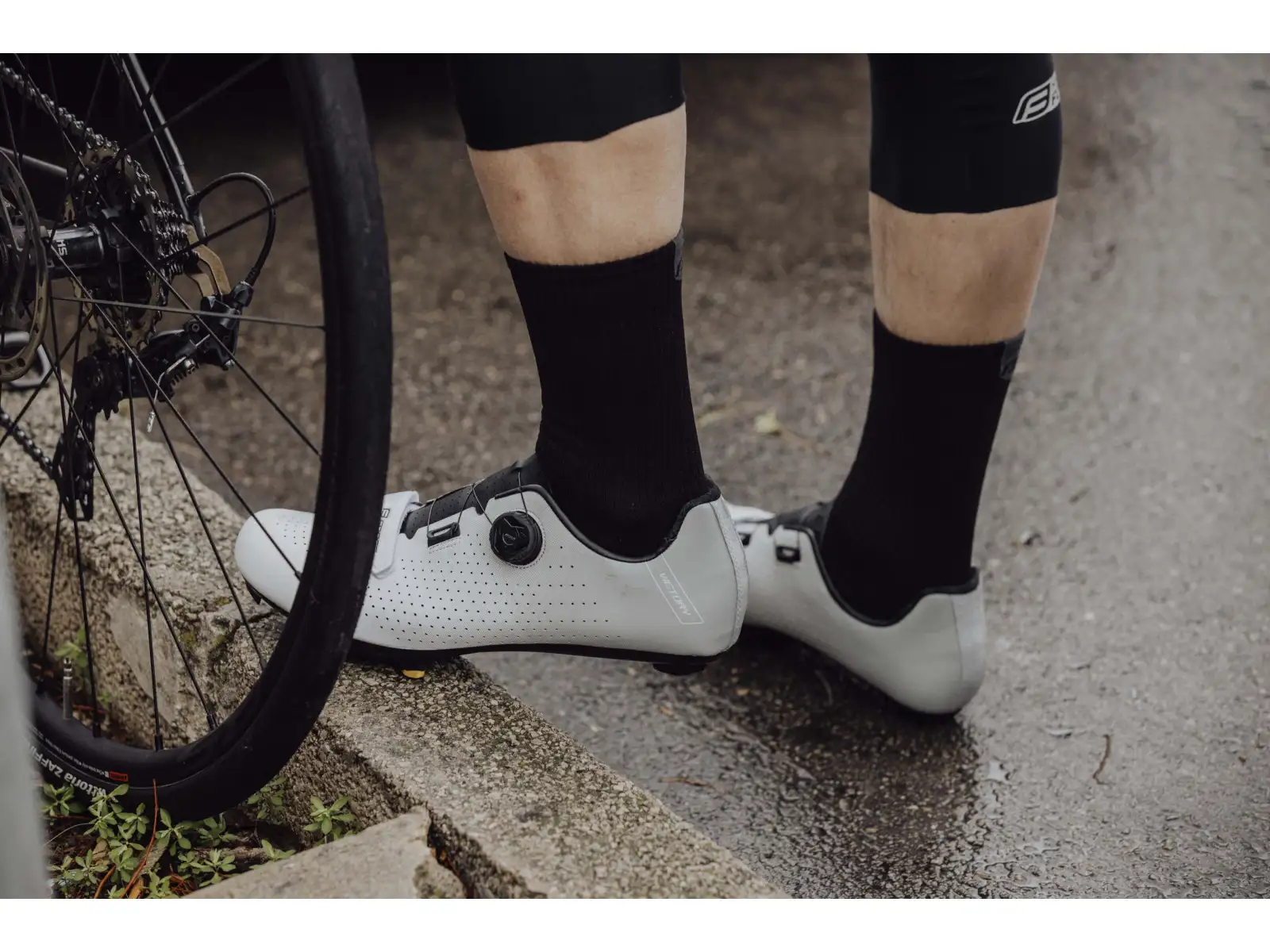Force Longer Socken schwarz