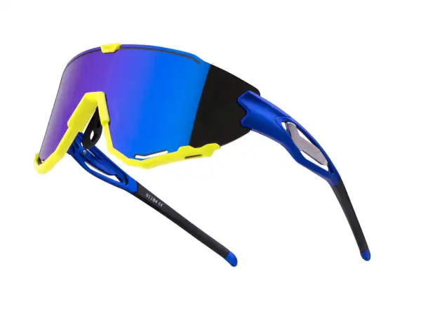 Force Creed Brille in Fluoreszierendem Blau mit blauen Revo-Gläsern.