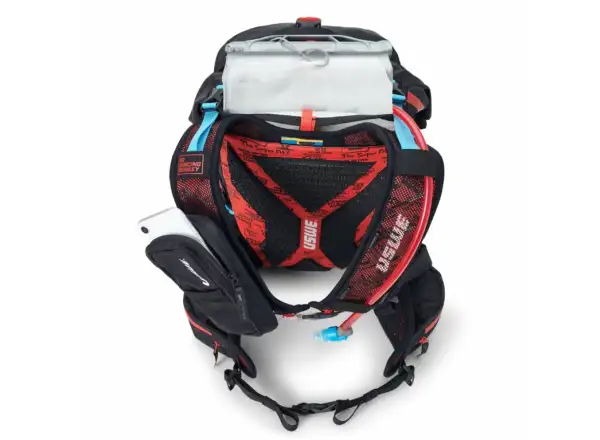 USWE Wanderer 18 Multisport-Rucksack Carbon Black 2x500ml Größe S