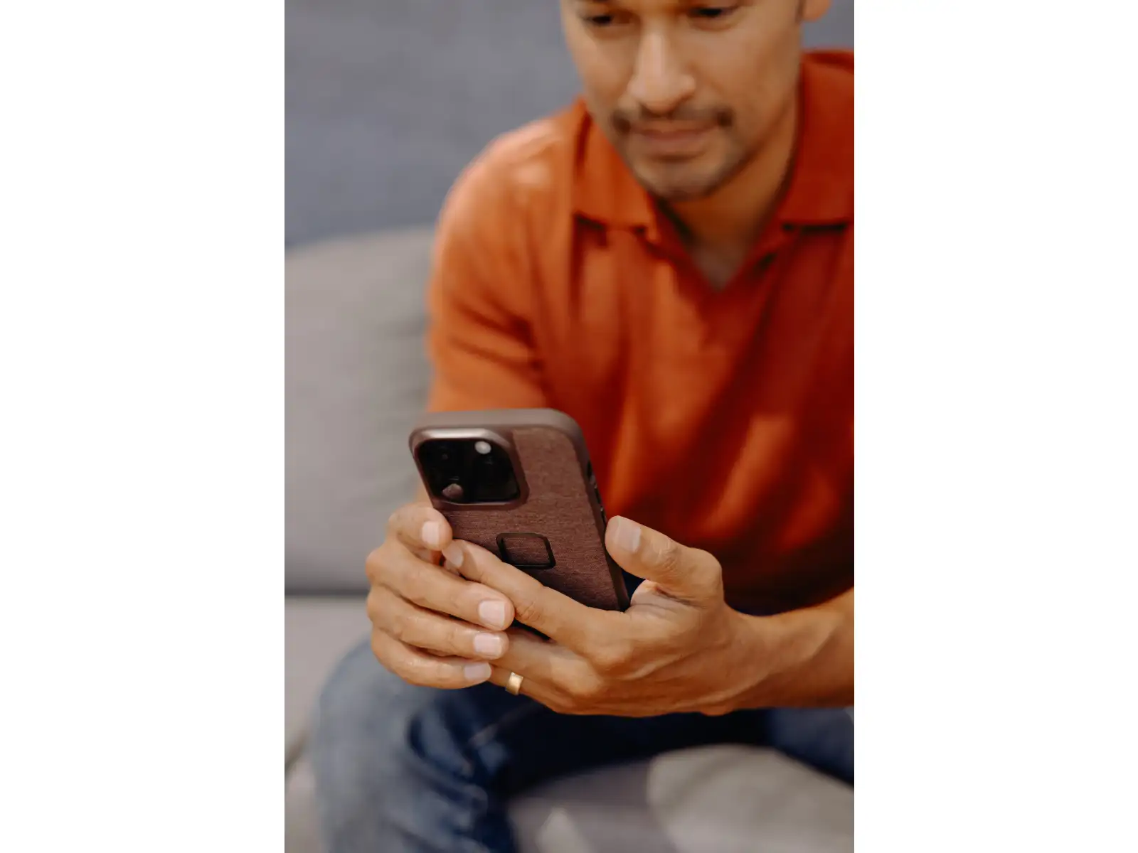 Peak Design Everyday Loop V2 Hülle für iPhone 15 Pro Charcoal