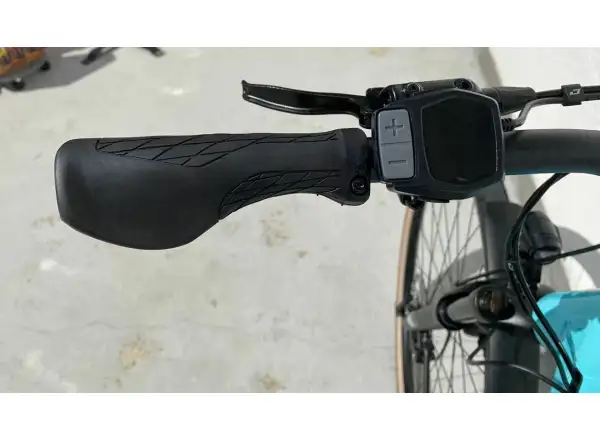 Rock Machine Ebike CrossRide INT e425 Damen Glanz Mint/Weiß Cross-Elektrofahrrad