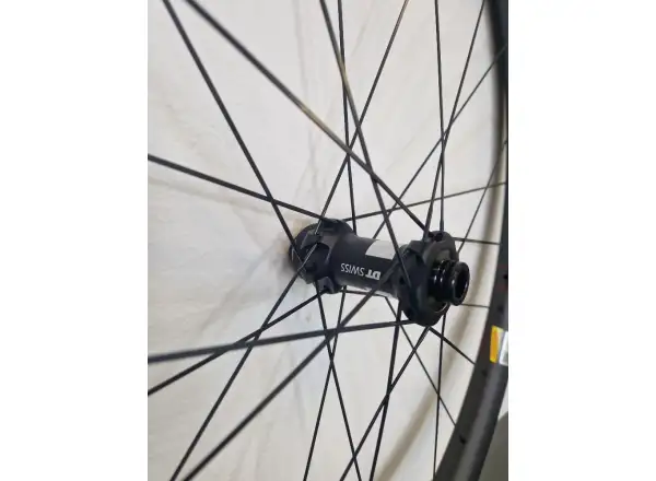 Reserve 40/44 GR 700c DT 350 CL Carbon Gravel Laugerräder Freilauf Microspline - Demontiert vom Fahrrad
