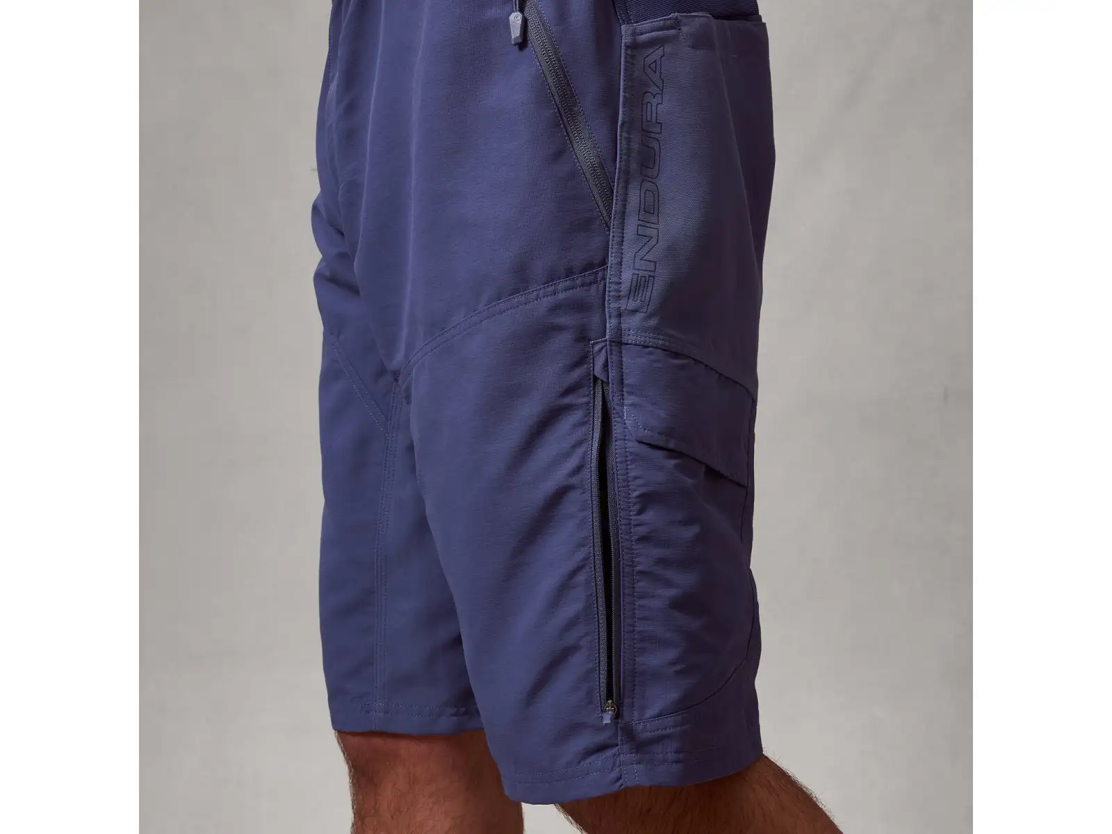 Endura Hummvee Herren-Shorts mit Polster Indigo Rock