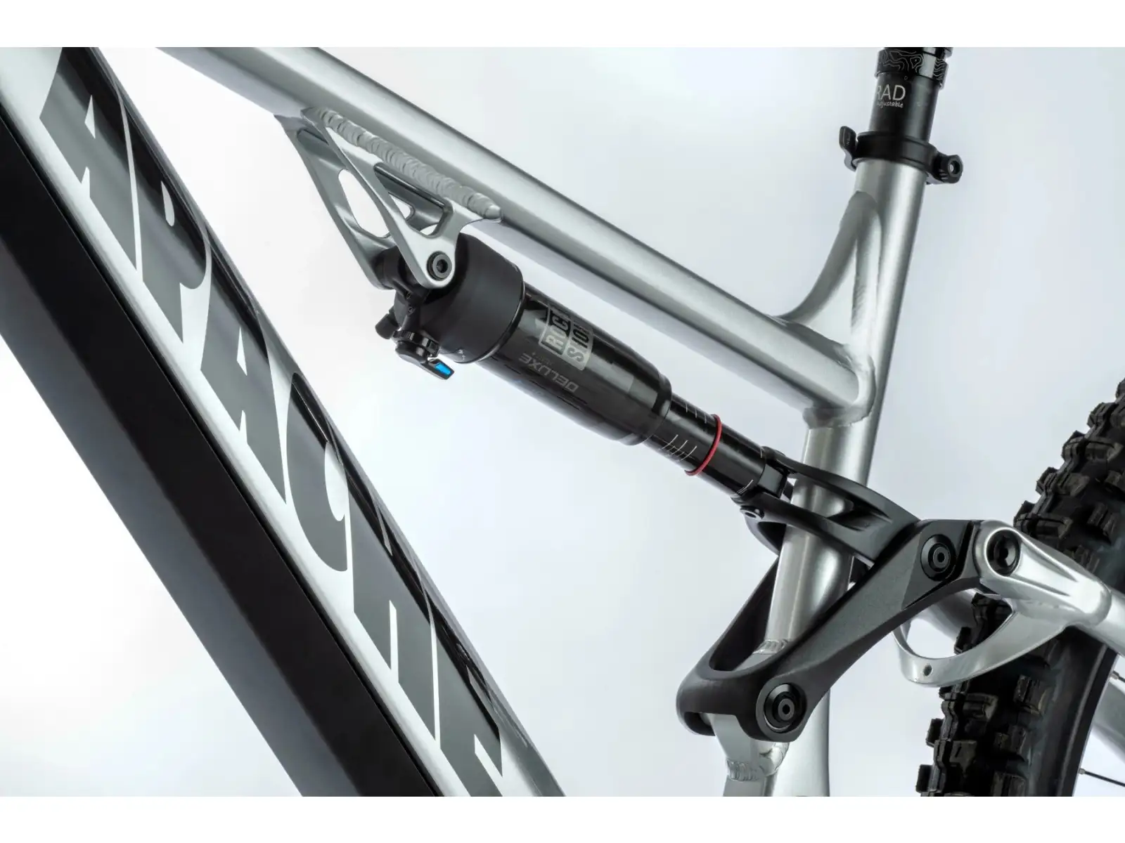 Apache Quruk 3 Vollgefedertes E-Bike (Bosch 1000 Wh) Silber